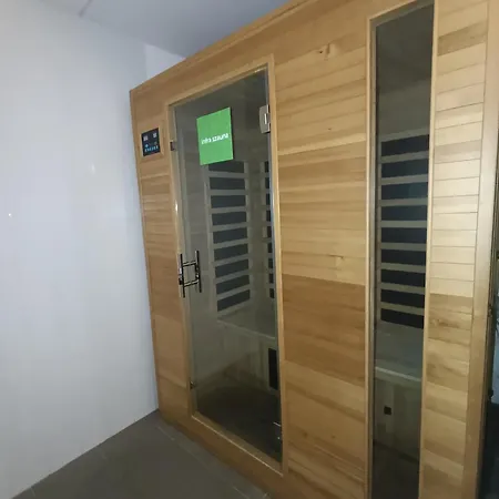 Fresh Garden Wellness 2 Em 6 Appart hôtel Siófok