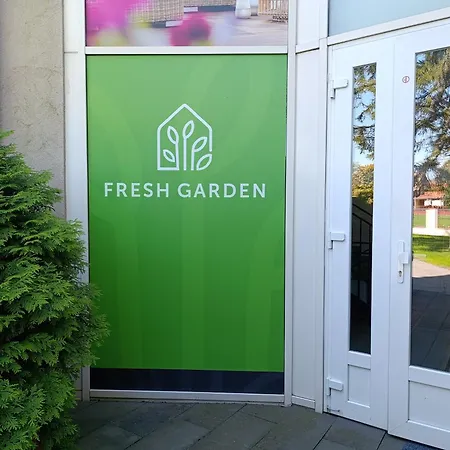 Fresh Garden Wellness 2 Em 6 * Siófok